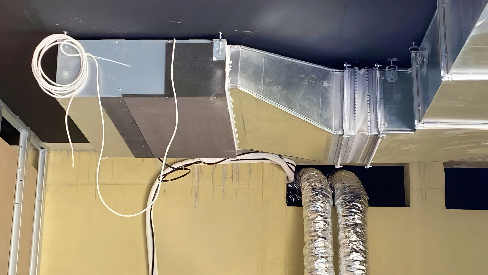 Installation de climatisation gainable dans le 9e arrondissement de Marseille par CLIM CONSEIL 13.